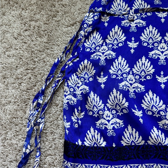 Zara Blue and White Asymmetrical Skirt - Picture 7 of 8